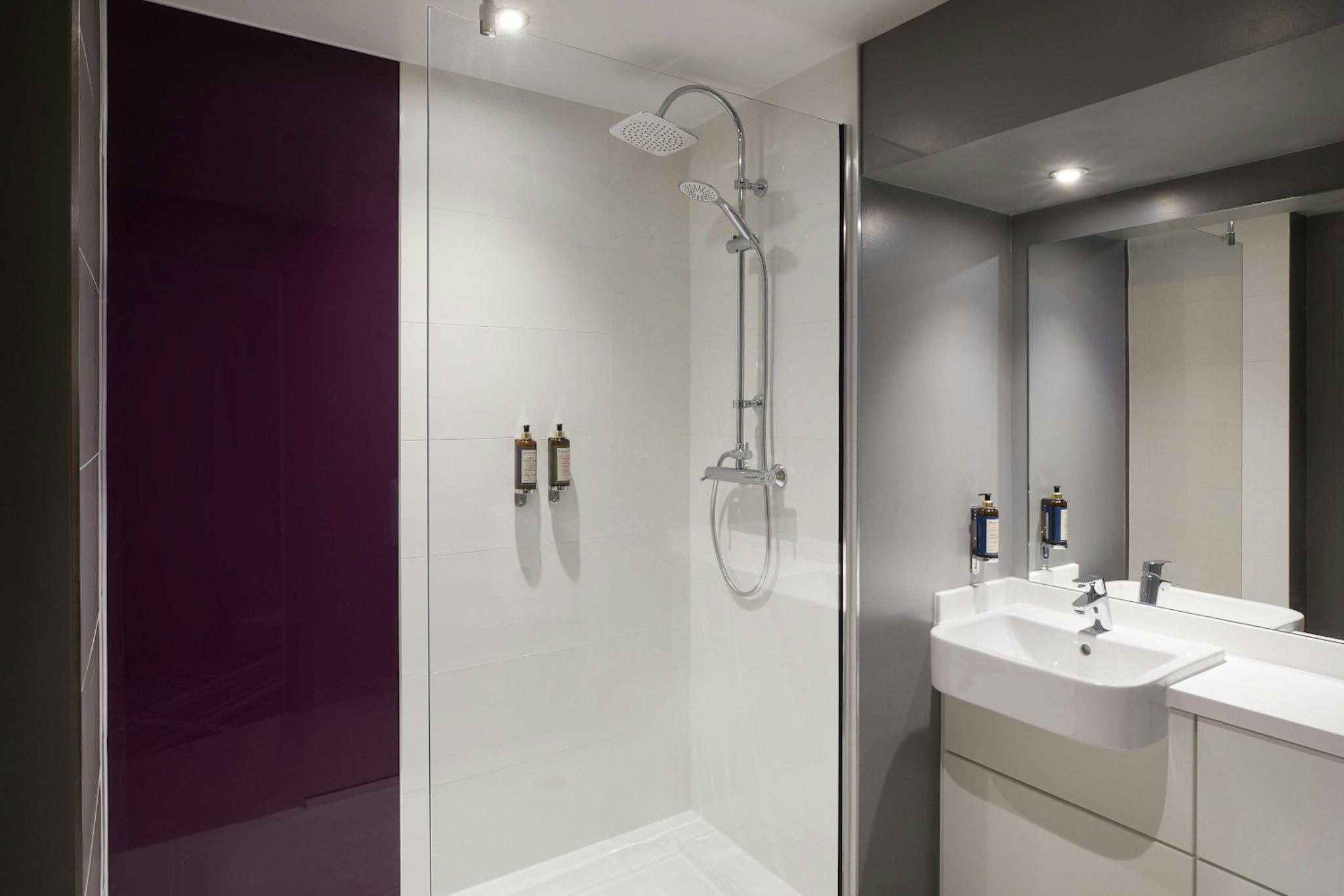 Premier Inn Belfast City Cathedral Quarter 写真