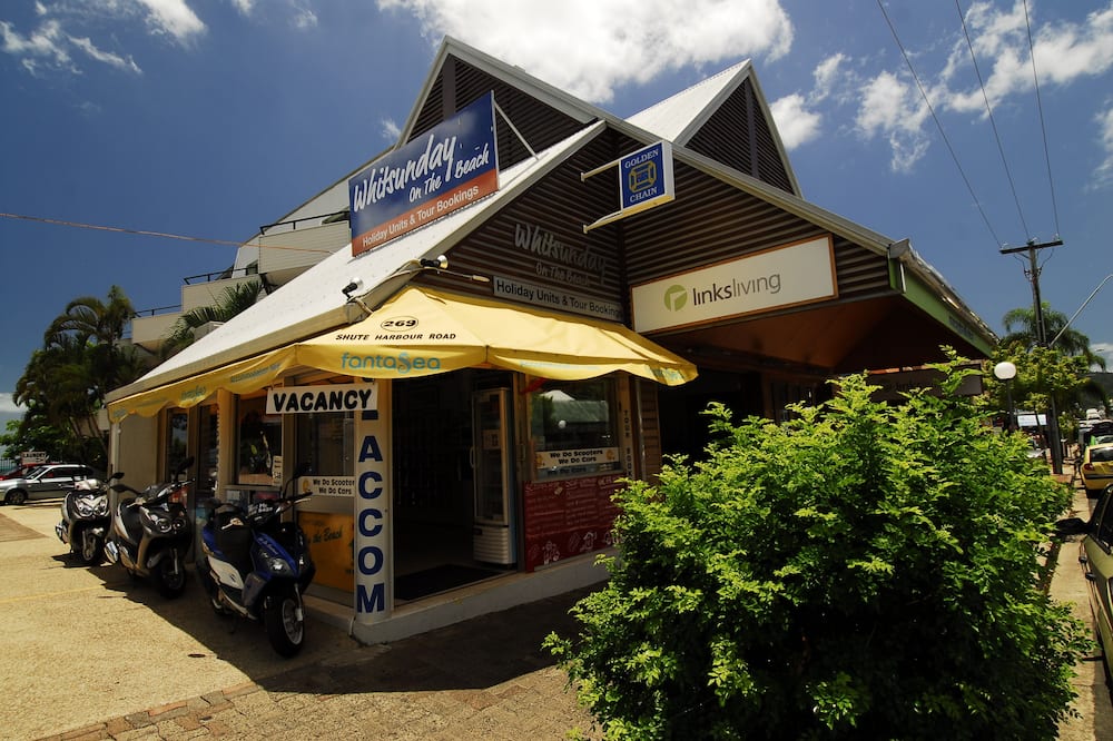 ホイットサンデー オン ザ ビーチ 写真