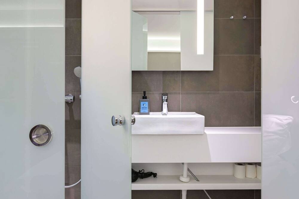 グロ ホテル エアポート 写真