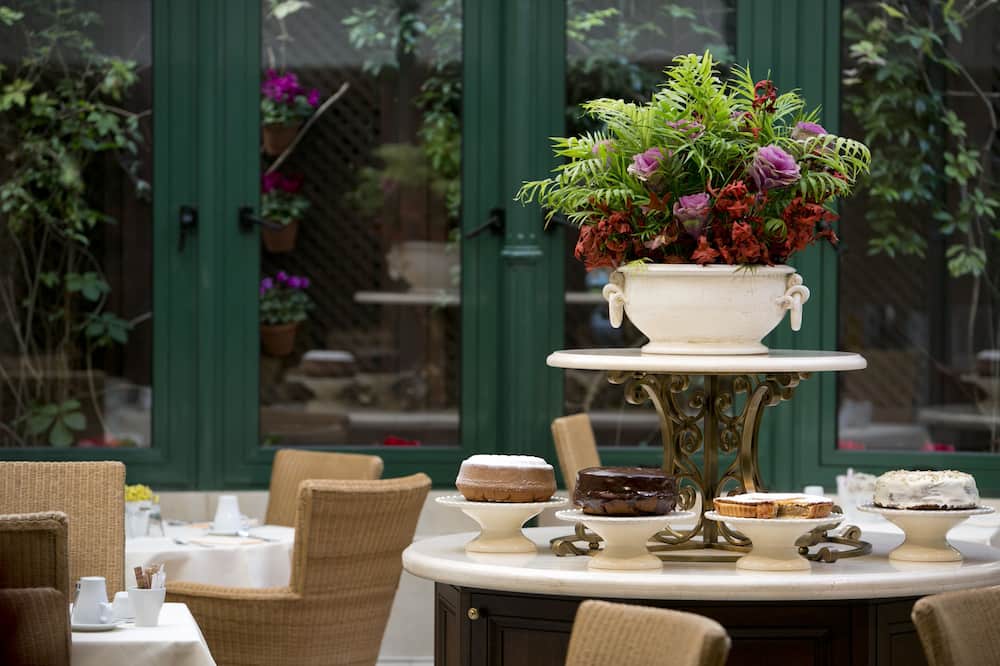 ヘラ ホテル 写真