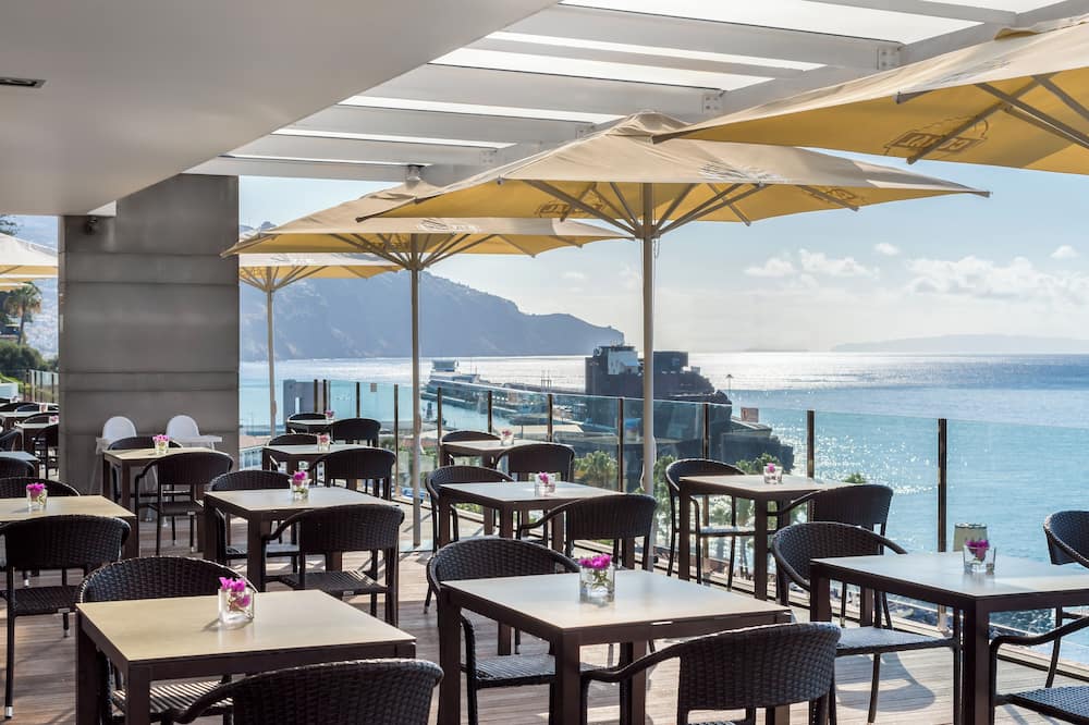 ペスターナ カールトン マデイラ オーシャン リゾートホテル 写真