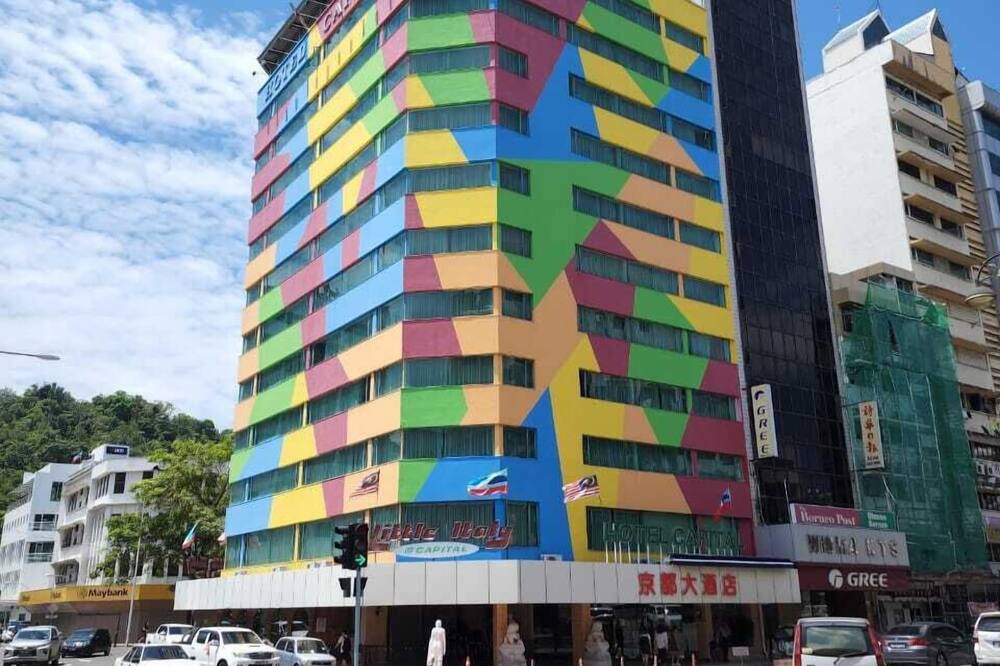 ホテル キャピタル コタ キナバル 写真