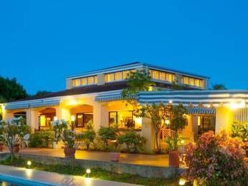 Mount Nevis Hotel 写真