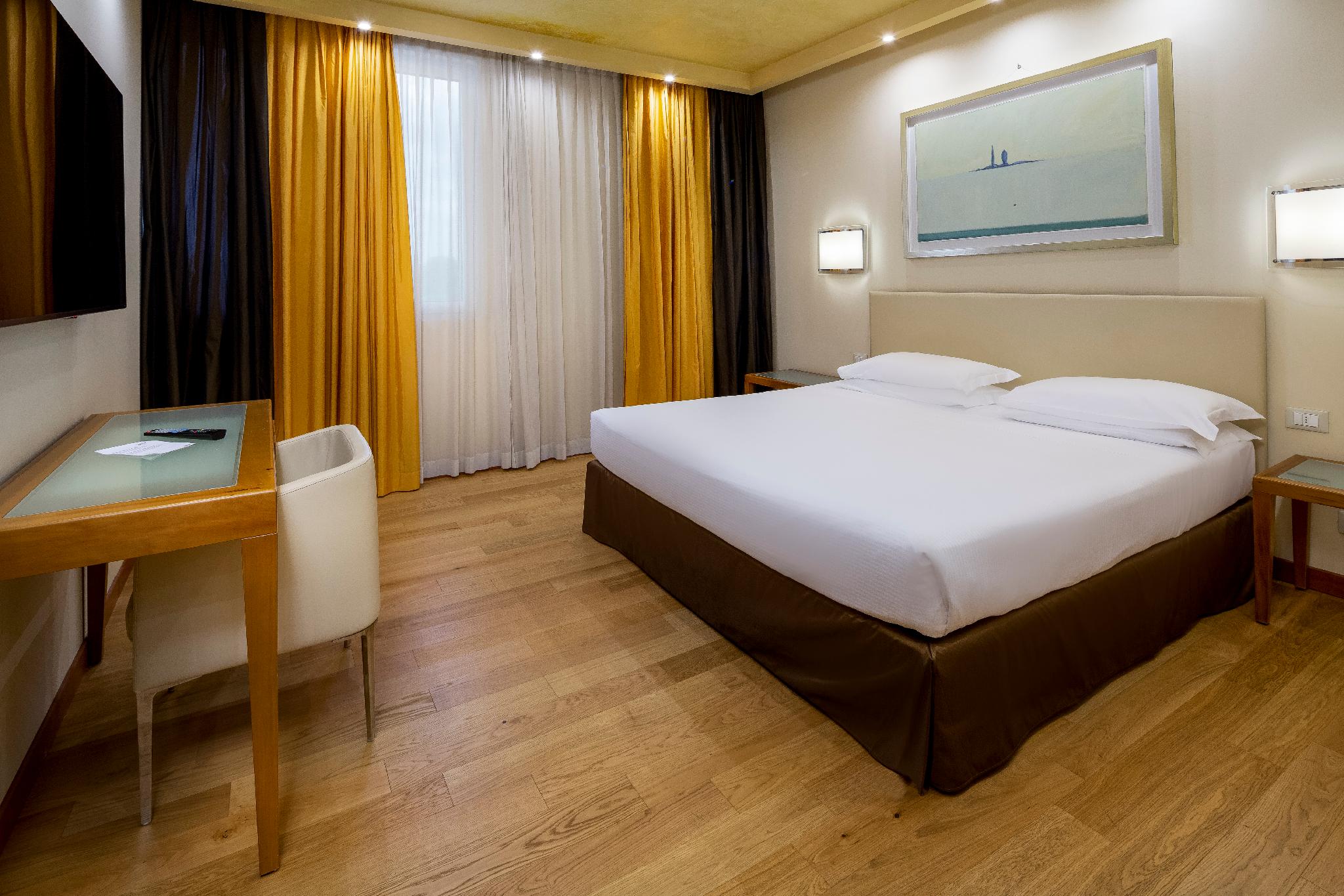 クラウン プラザ パドヴァ バイ IHG 写真