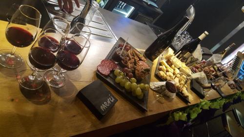 イビス ニース サントル ガール 写真