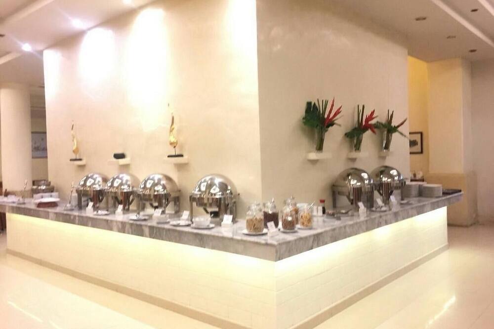 プロイ パレス ホテル 写真