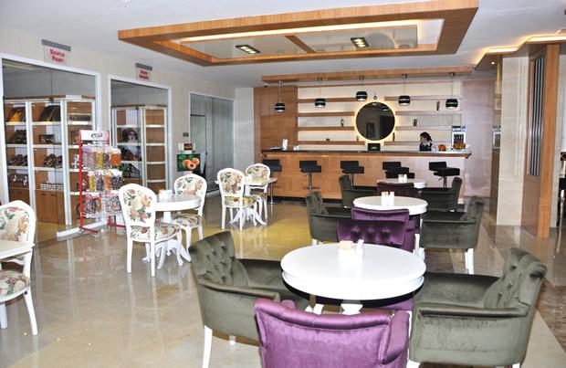 ハネム ホテル 写真