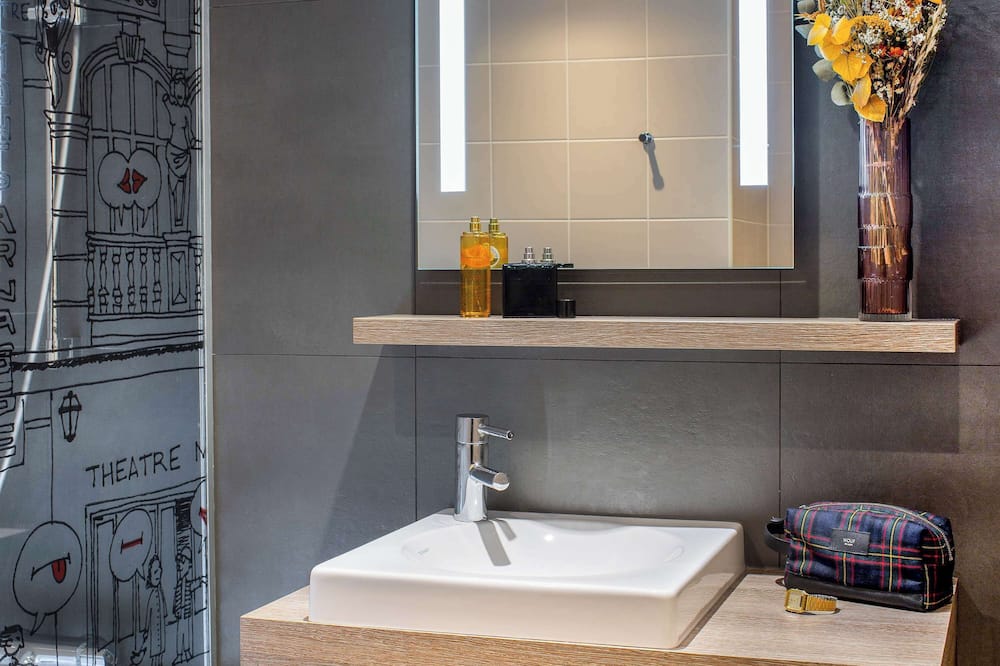 メルキュール パリ ガール モンパルナス ホテル 写真