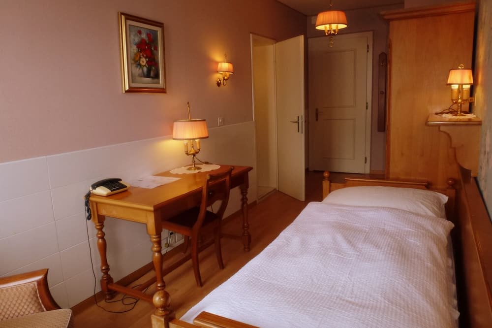 ホテル セントラル コンチネンタル 写真