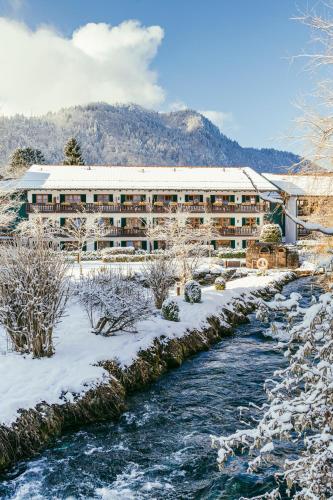 Spa & Resort Bachmair Weissach, LUXURY FAMILY RESORT 写真