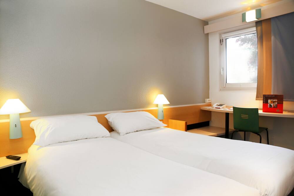 ibis Orange Centre Échangeur A7 A9 写真