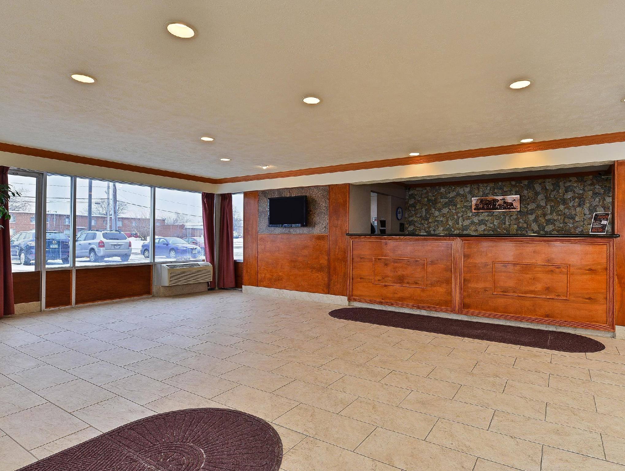 トラベロッジ バイ ウィンダム クリーブランド エアポート 写真