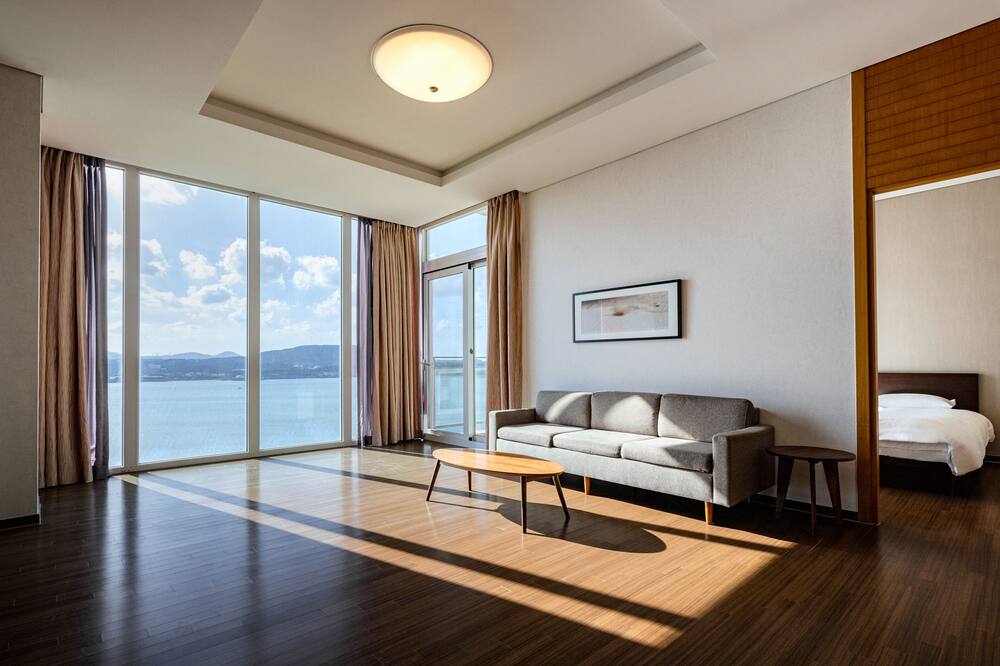 フェニックス アイランド 写真