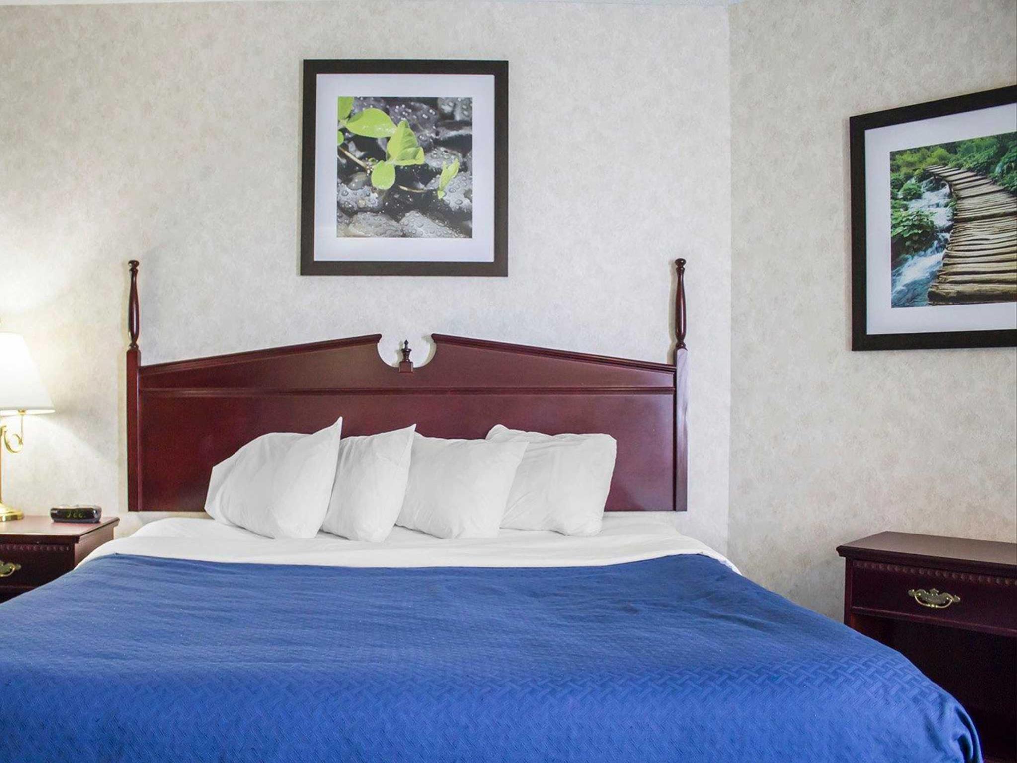 ラマダ バイ ウィンダム ニスク エドモントン エアポート 写真