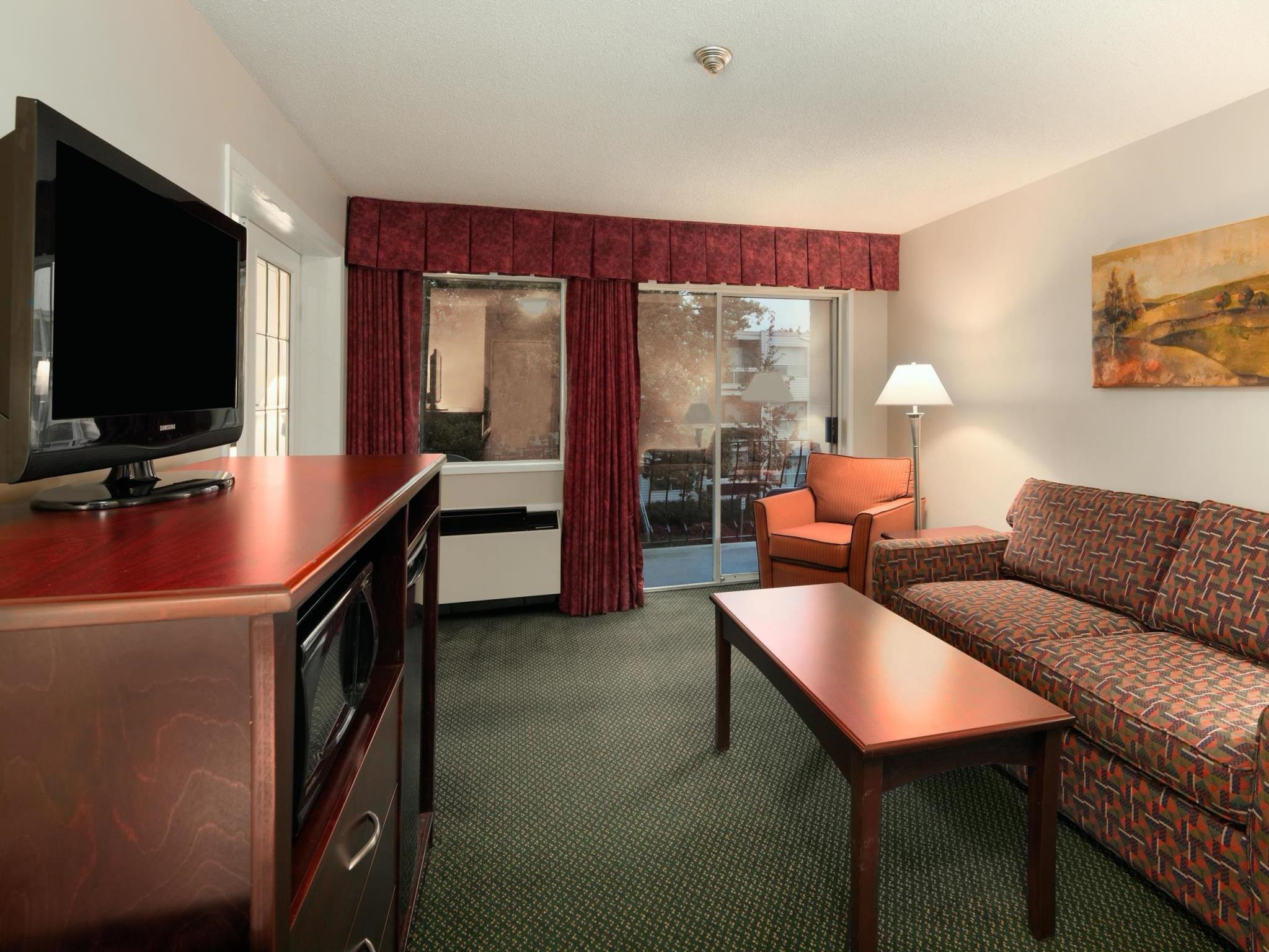 トラベロッジ バイ ウィンダム ナナイモ 写真