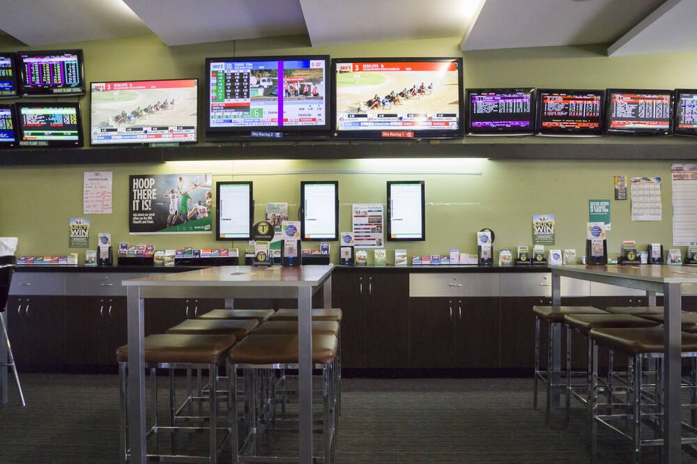 テンターフィールド タバーン アンド モーター イン 写真