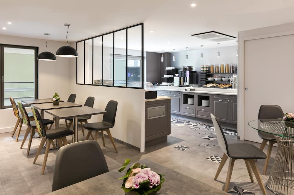 シタディーヌ プラス ディタリー パリ 写真