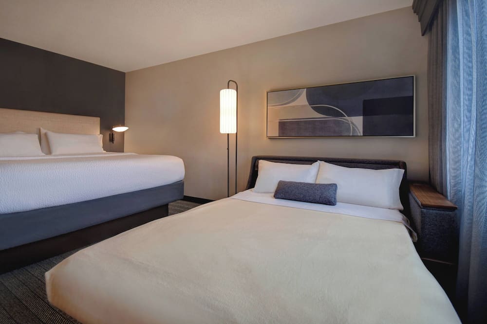 Courtyard by Marriott Cincinnati Airport 写真