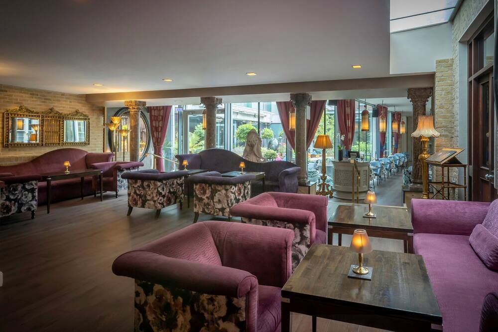 トリニティ シティ ホテル 写真