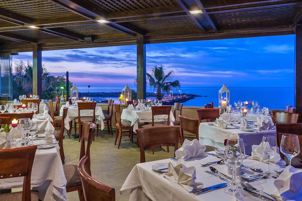 Porto Platanias Village Resort 写真