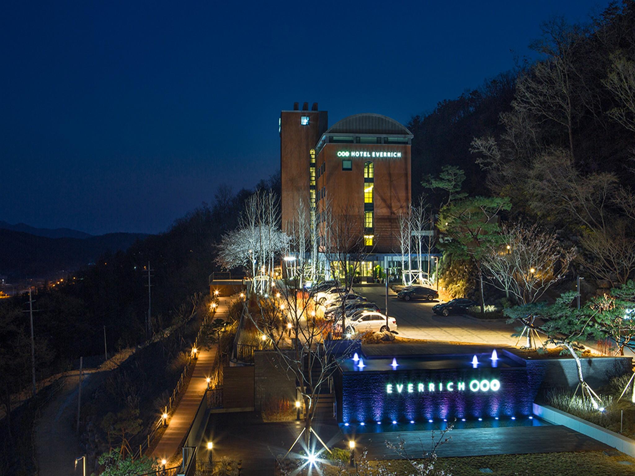 エバーリッチ ホテル 写真