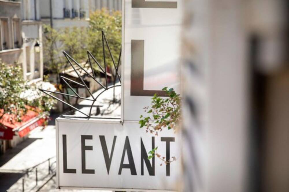 ホテル デュ レバント 写真