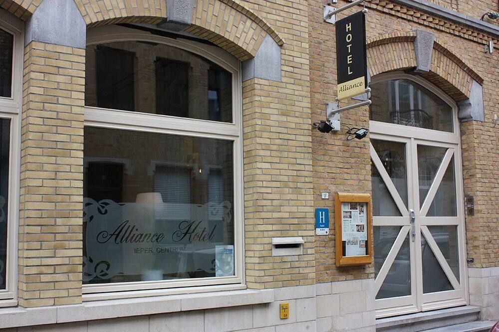 アリアンス ホテル イーペル セントラム 写真