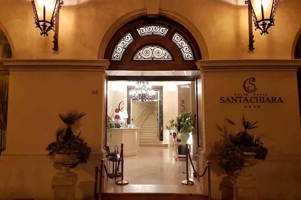 スイート ホテル サンタ キアーラ 写真
