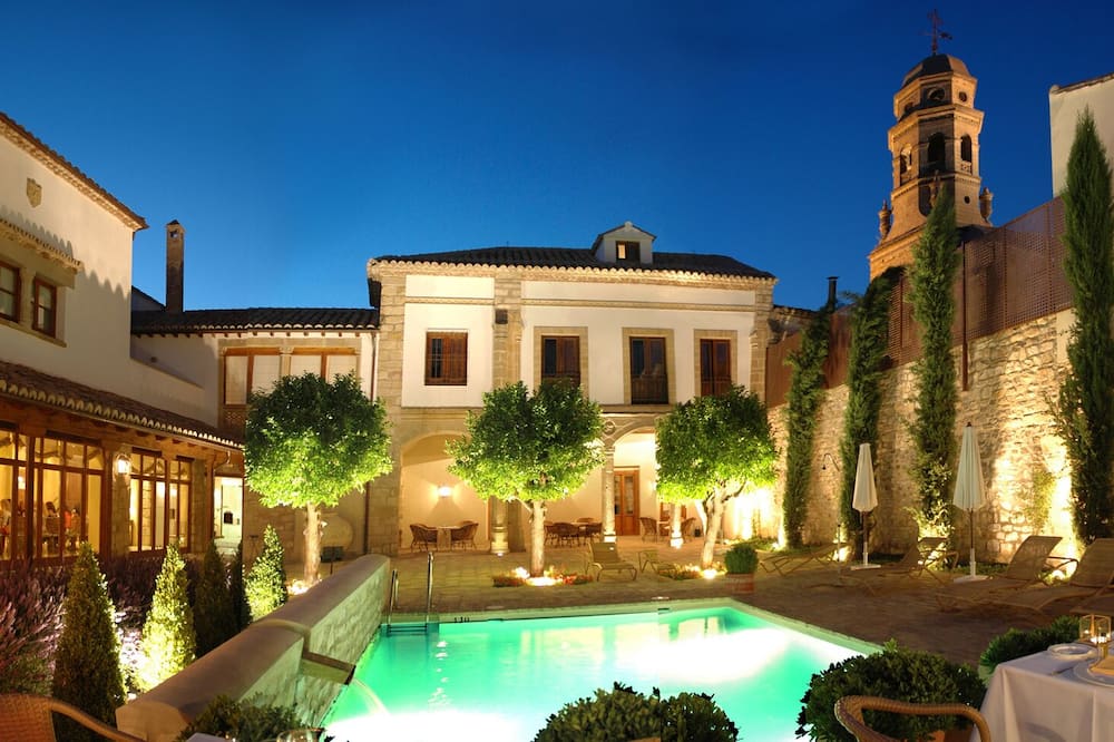 Hotel Puerta de la Luna 写真