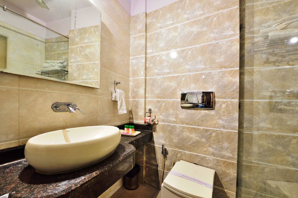 ホテル タクシュ イン 写真