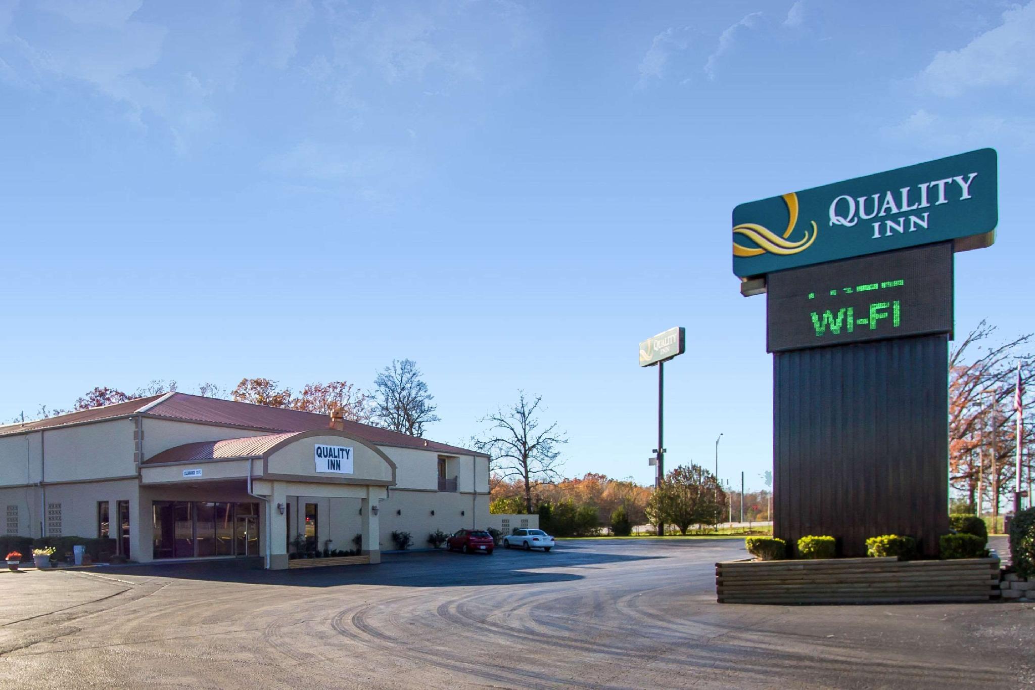 クオリティ イン マンチェスター ニア アーノルド AFB 写真