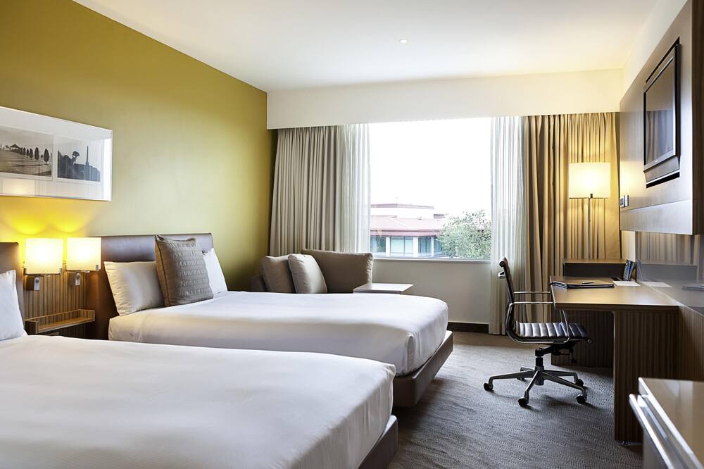 ノボテル エラズリー 写真