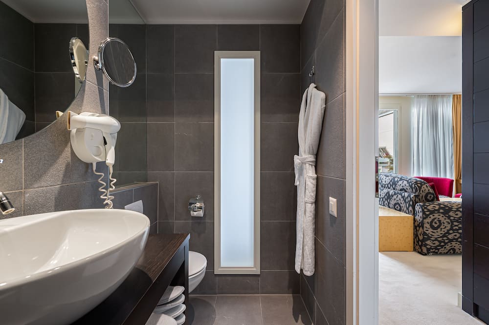 ジェイド マノテル ホテル 写真