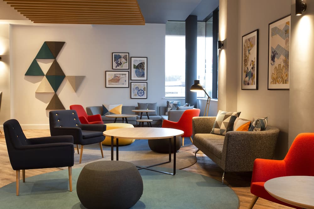 ホリデイ イン エクスプレス チェルトナム タウン センター バイ IHG 写真