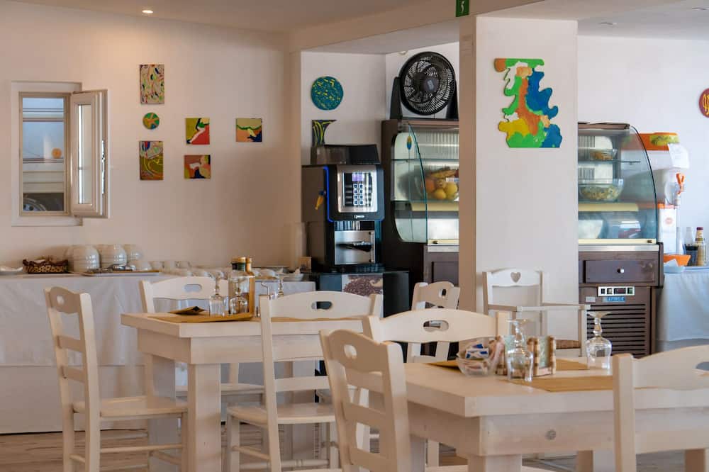 ビラッジョ レ ディオメディ 写真