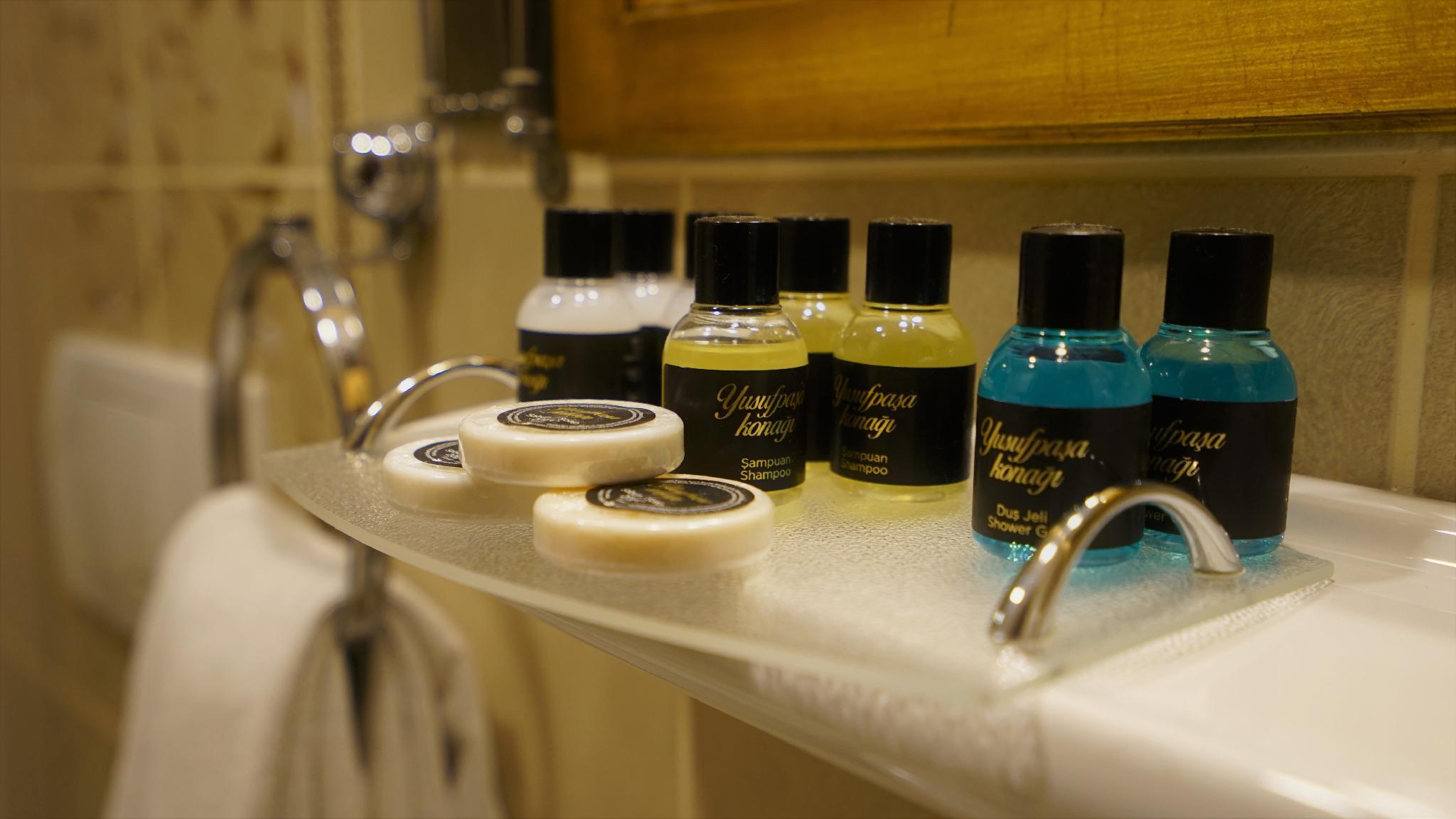 ユスフパサ コナギ 写真