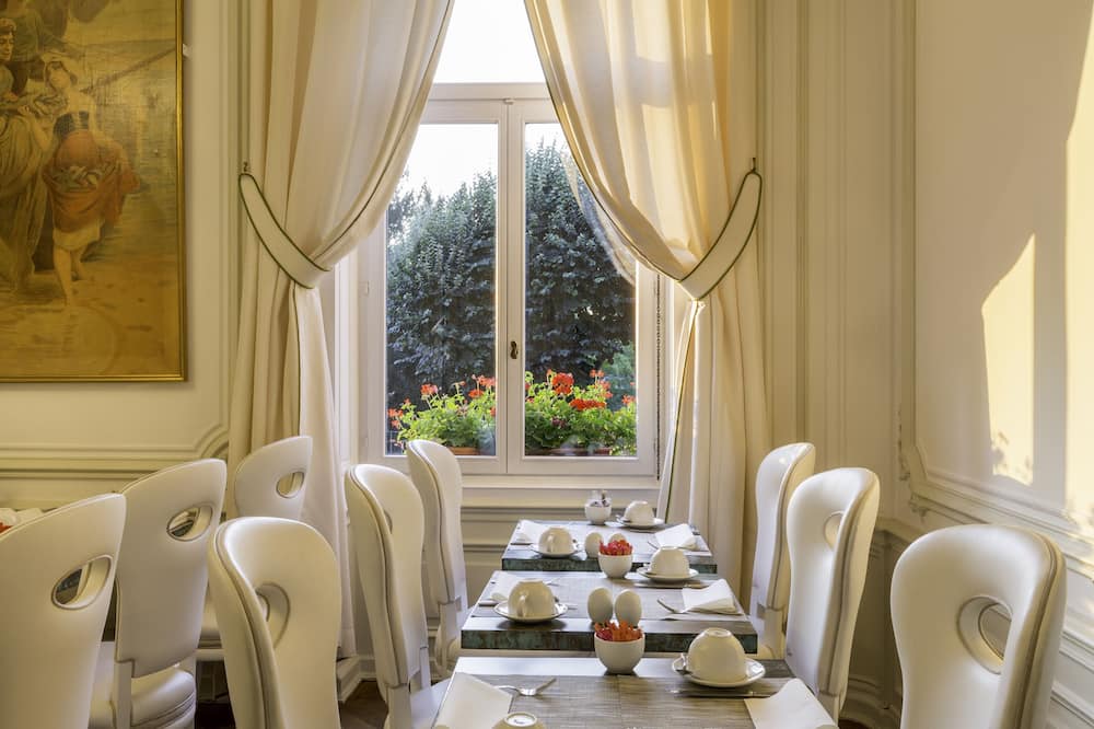 ホテル レジェント コンタデス 写真