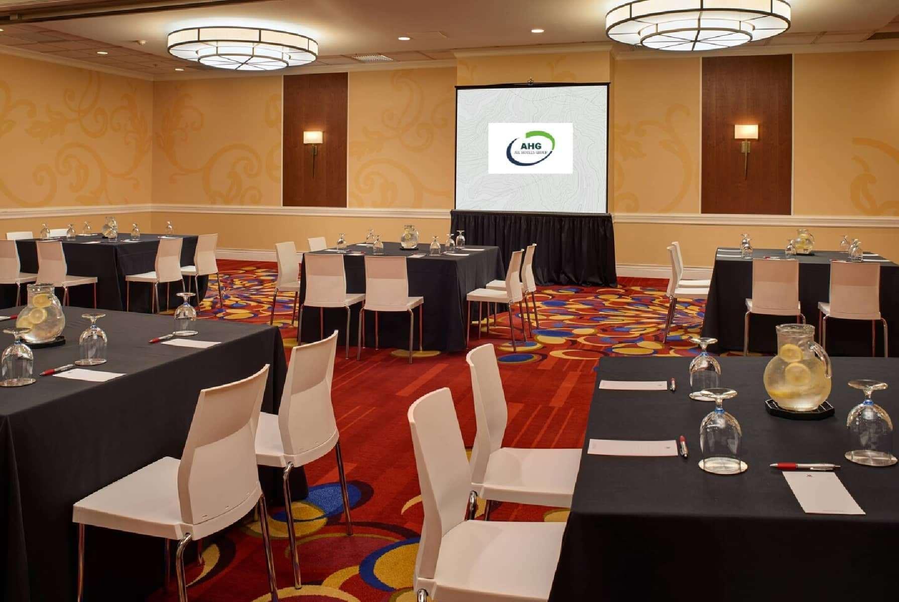 ウィンダム クリーブランド エアポート 写真