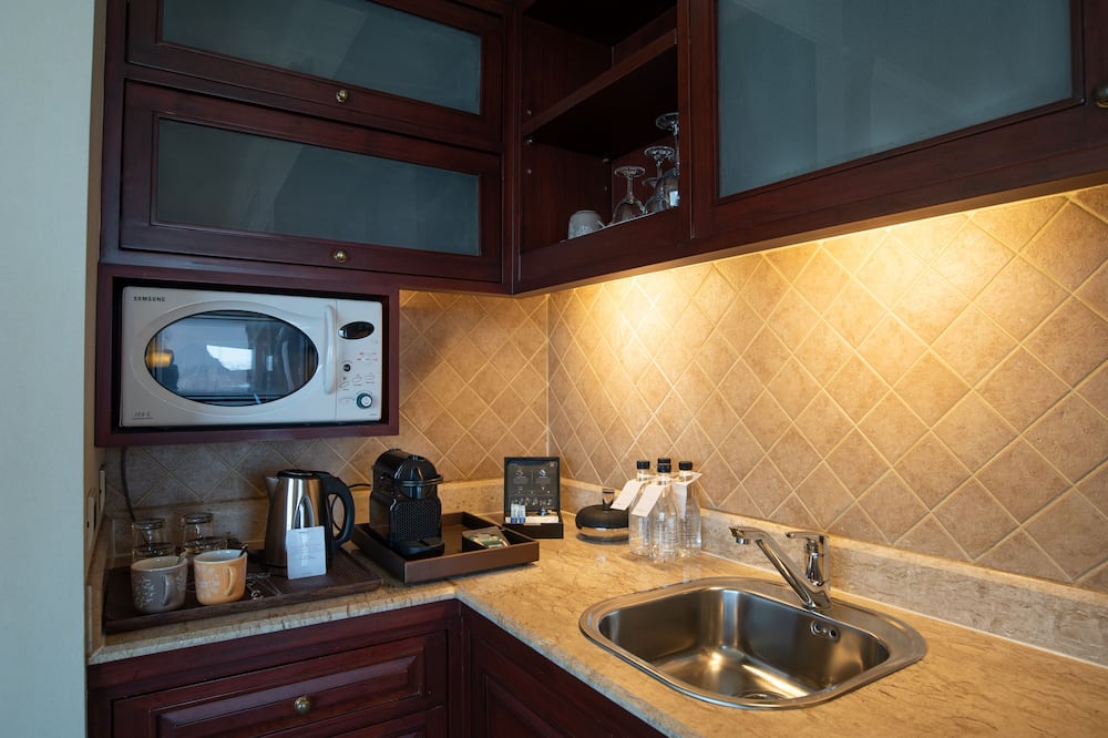 ジュビリー プレステージ ホテル ラチャダーピセーク 写真