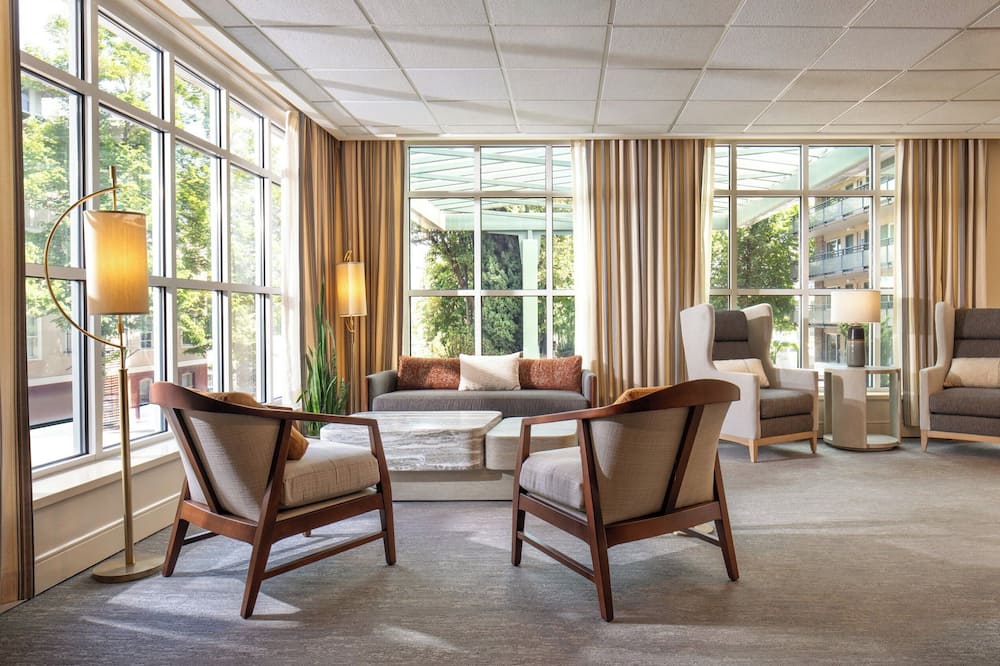 パーク レーン スイーツ アンド イン 写真