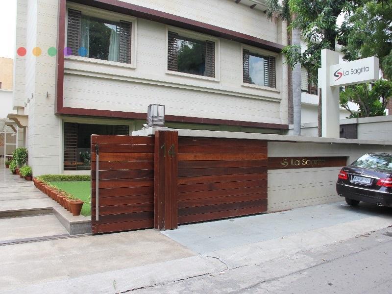 ホテル ラサグリタ スンダル ナガル 写真