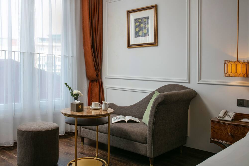 ハノイ アリュール ホテル 写真