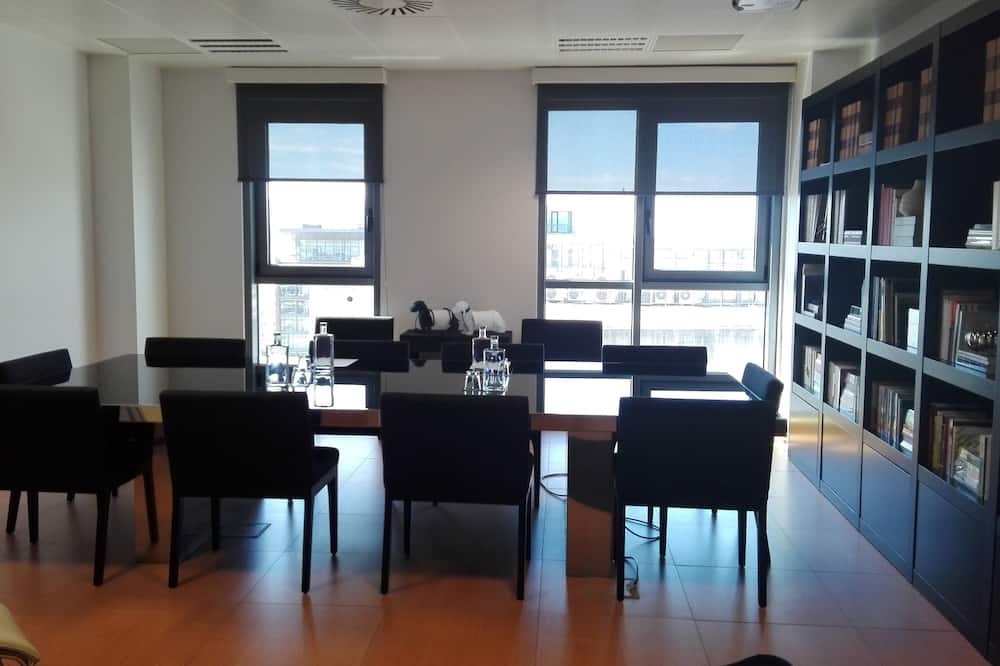 パノラミック リビング 写真