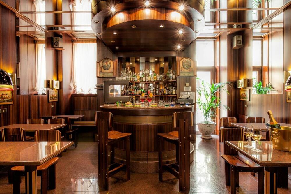 ホテル コロンバ ドオロ 写真