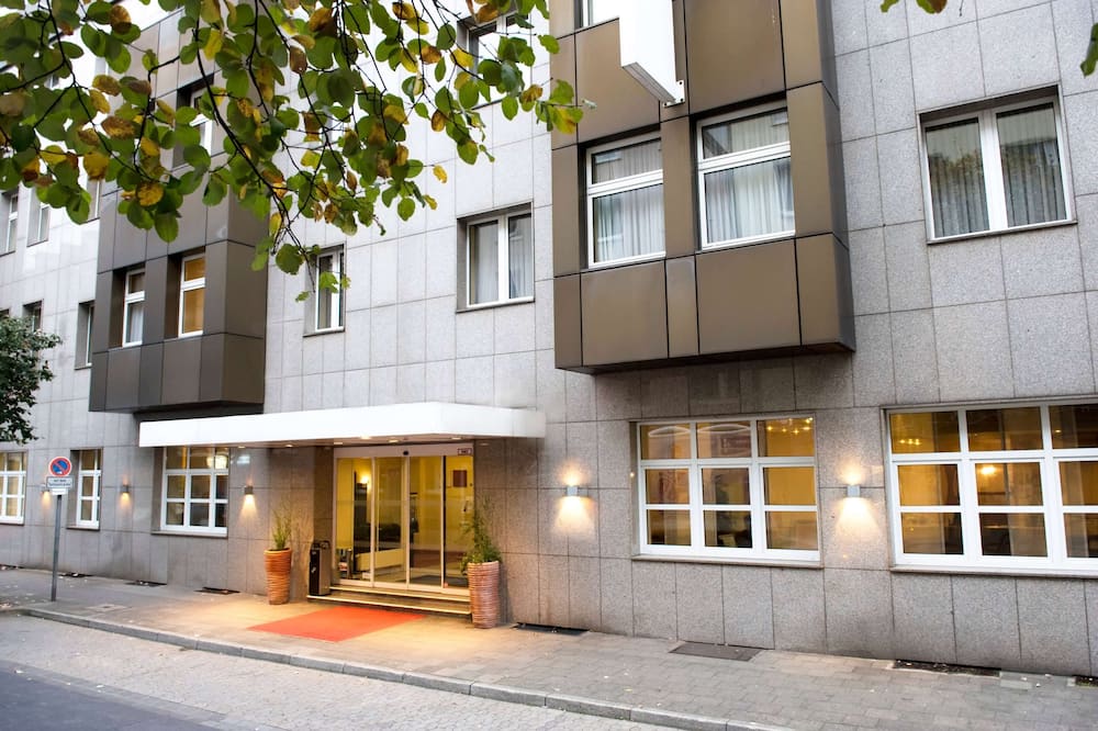 ウィンダム ガーデン ホテル デュッセルドルフ シティ センター ケーニヒスアレー 写真