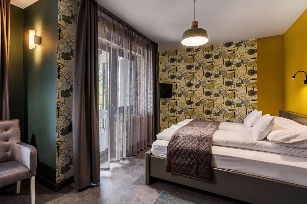 イコニック スパ パンツィオ 写真