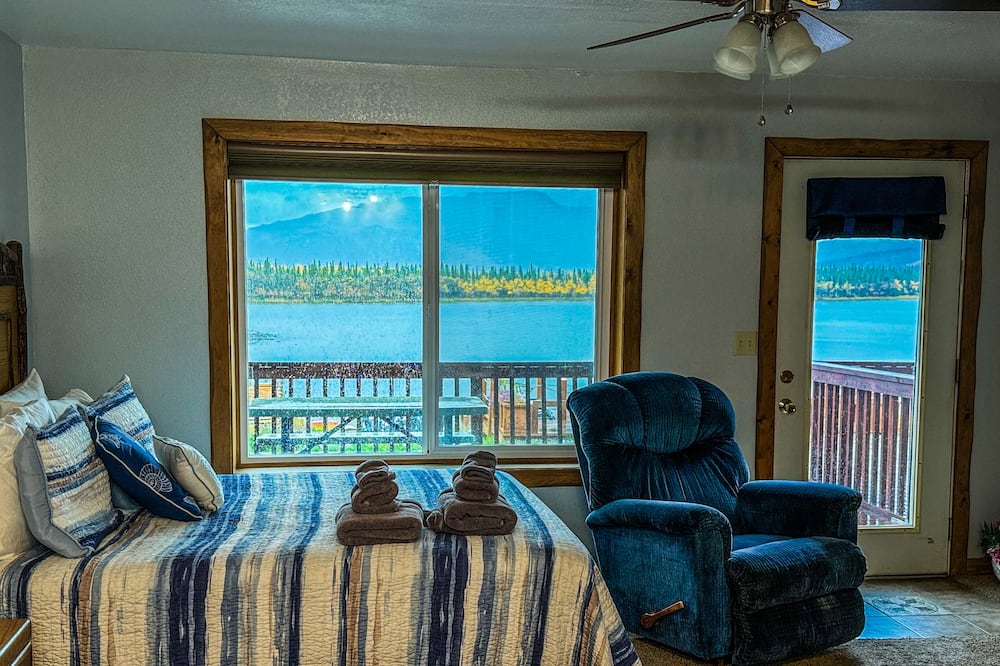 デナリ レイクビュー イン 写真