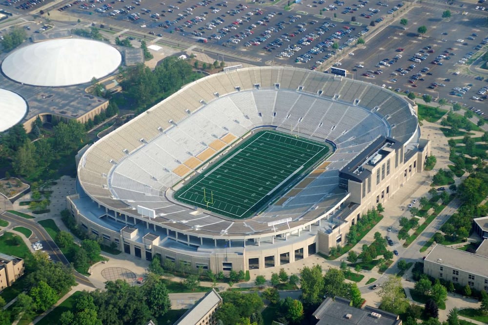 ラークスパー ランディング サウス ベンド 写真