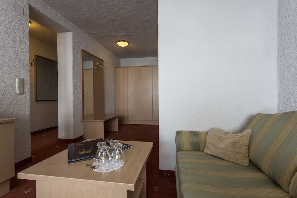 オールインクルーシブ ホテル ローマン 写真