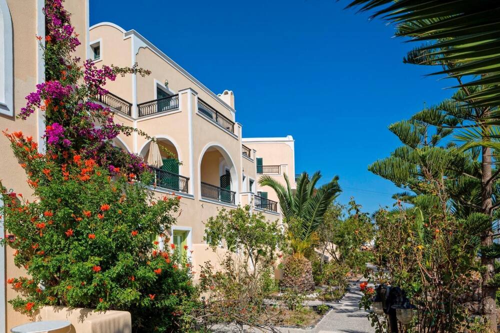 アエリア バイ エルテオン 写真